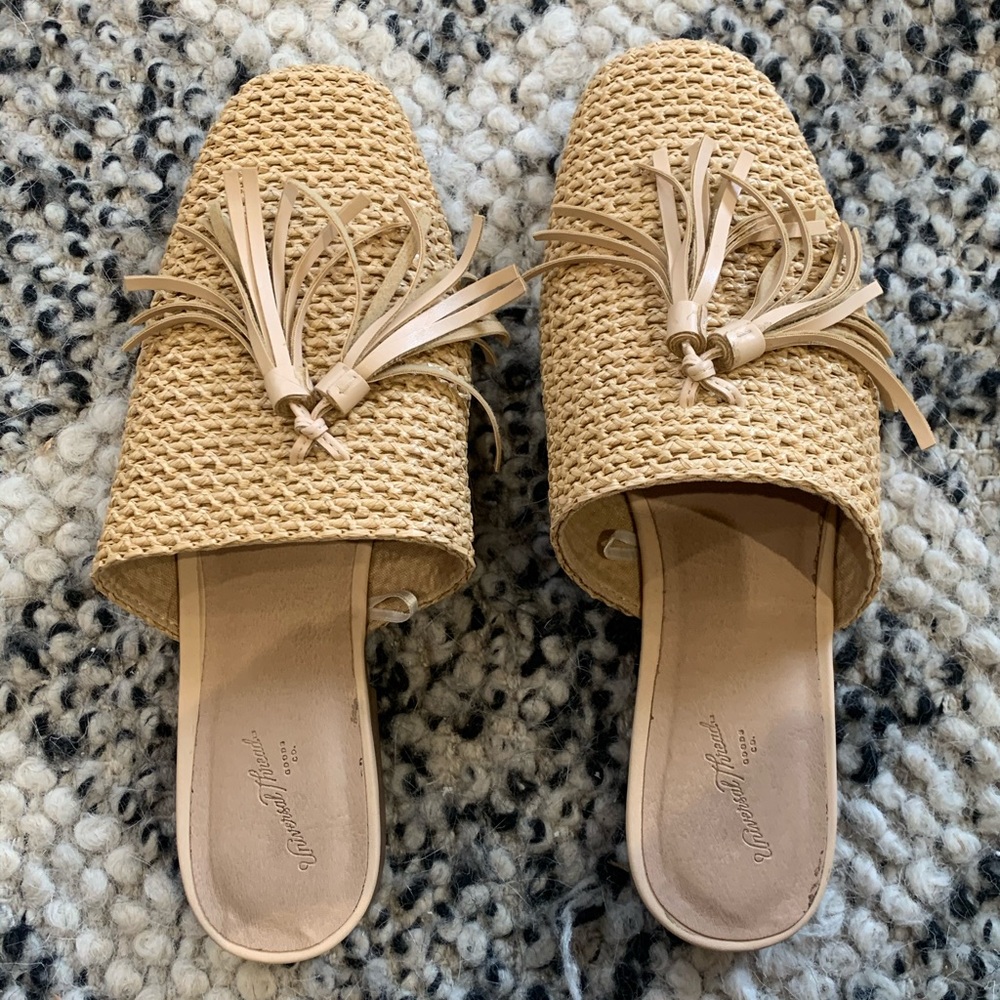 Wicker Mules